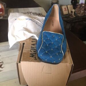 ComfortView teal with gold accents flats..comes with dust bags for each shoe..